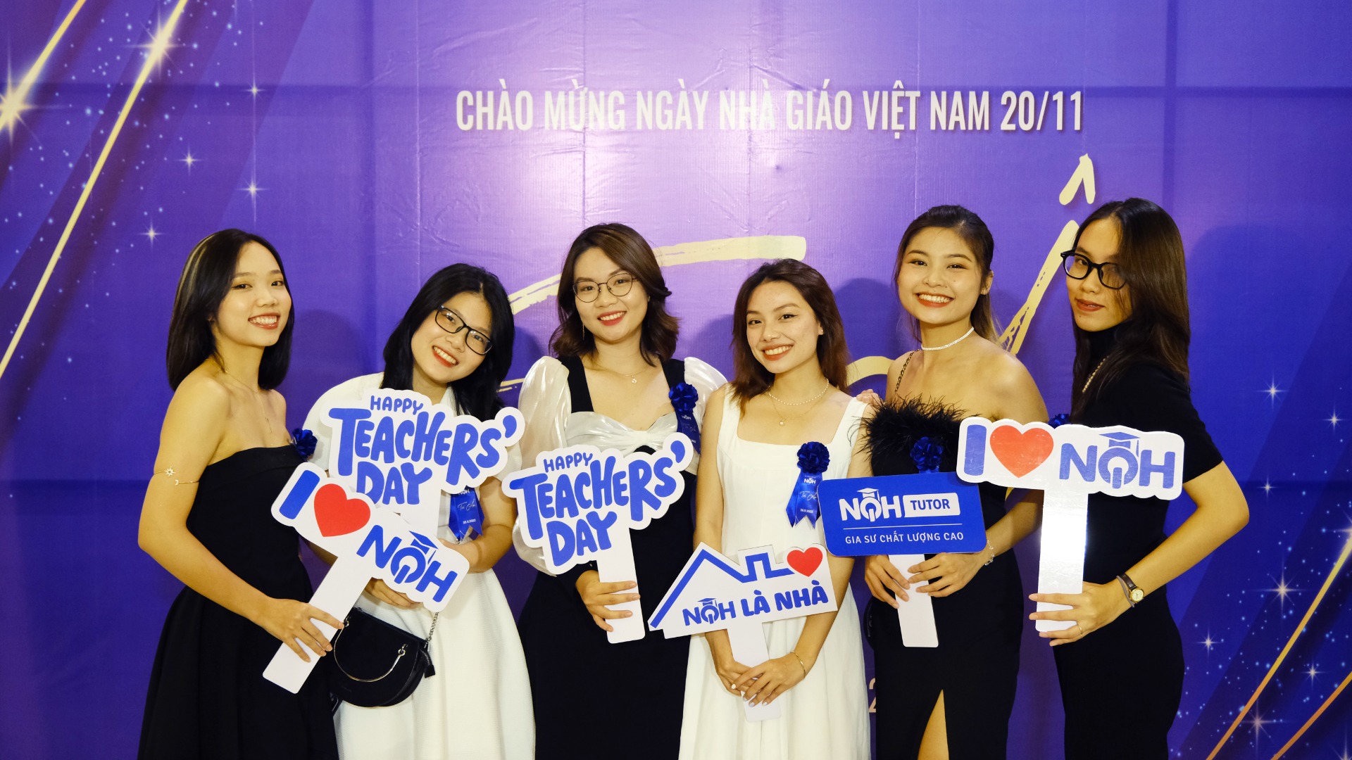 Buổi tiệc nổi bật với dàn váy áo xúng xính theo dresscode trắng-đen-xanh dương.