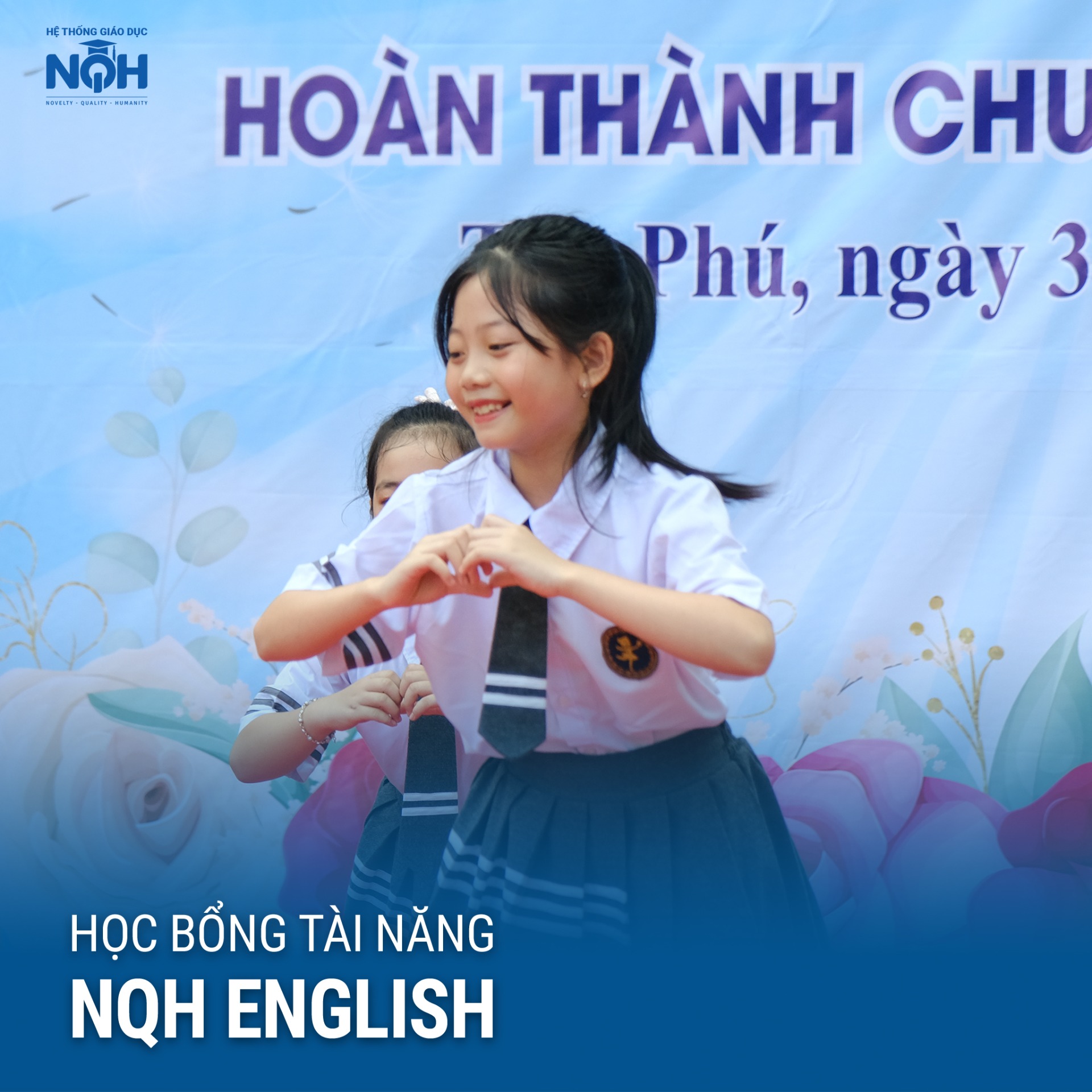 Trao tặng học bổng tài năng đến trường tiểu học Tân Hương